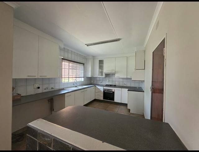 3 BEDROOM HOUSE FOR SALE IN BONAERO PARK